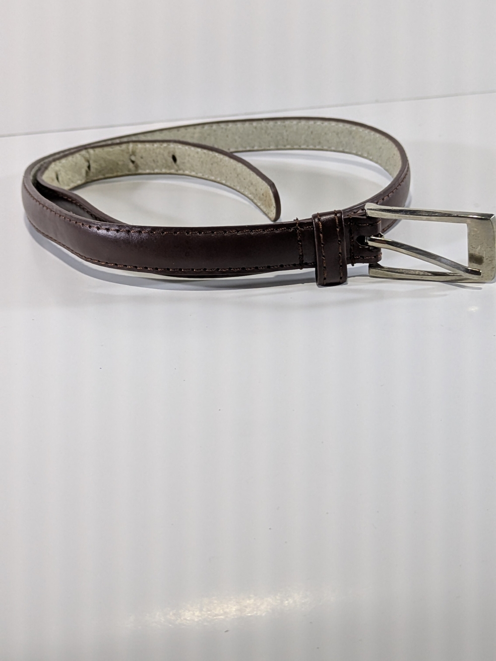 Vintage Womens Genuine Leather Thin Belt Brown Silver Buckle Size M